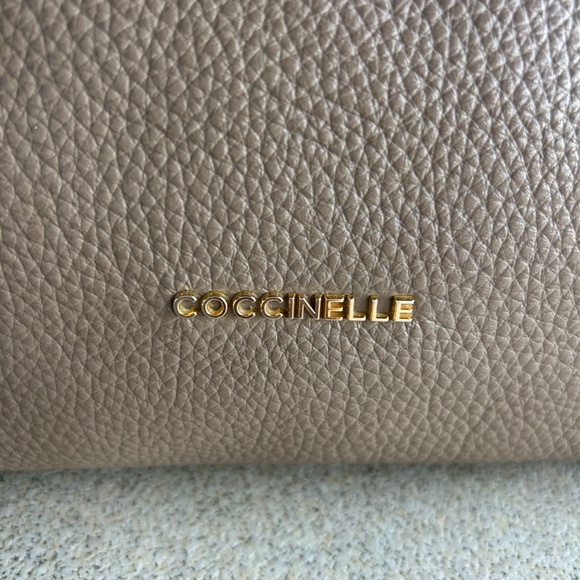 Coccinelle Leather Handbag - Made in Italy - Picture 2 of 6